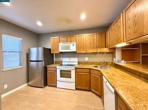 320 N Villa Way, Walnut Creek CA 94595