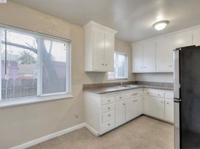 7448 Lockwood St, Oakland CA 94621