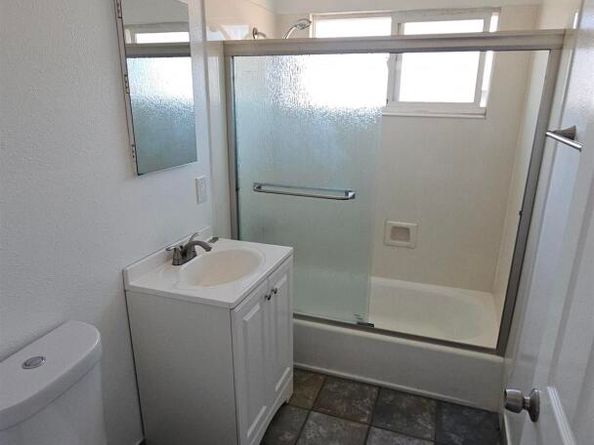 7448 Lockwood St, Oakland CA 94621