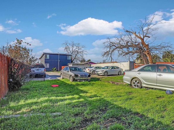 7448 Lockwood St, Oakland CA 94621