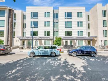 10 Innes Ct
