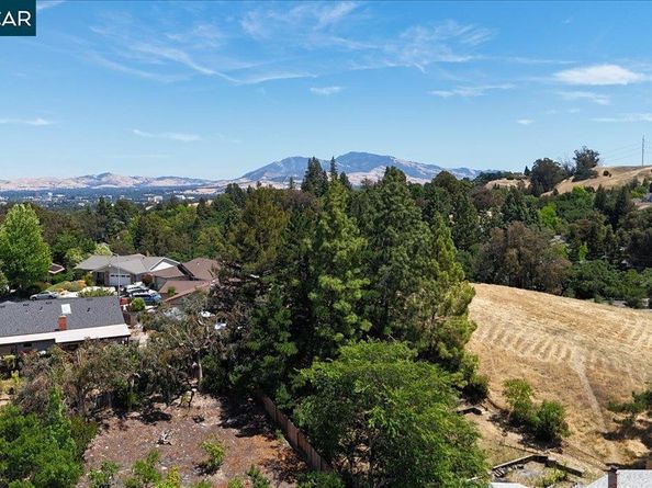 950 Morello Ave, Martinez CA 94553