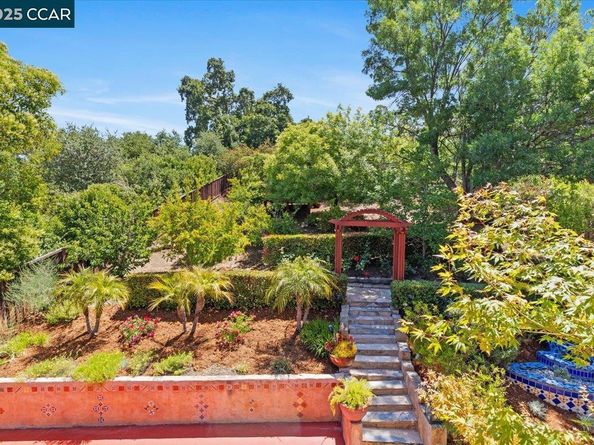 950 Morello Ave, Martinez CA 94553