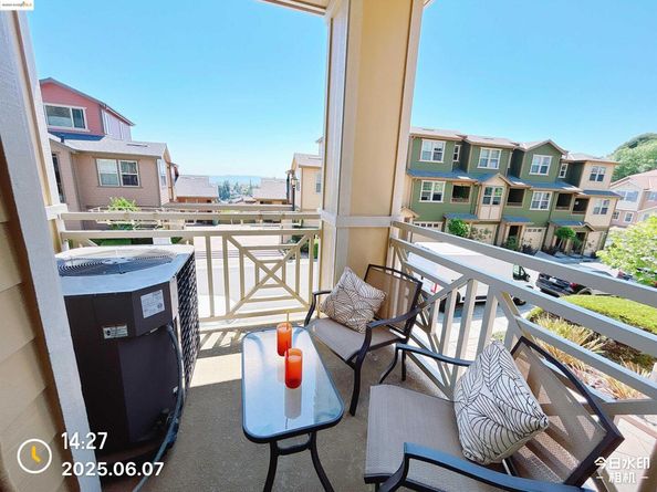 6136 Old Quarry Loop, Oakland CA 94605