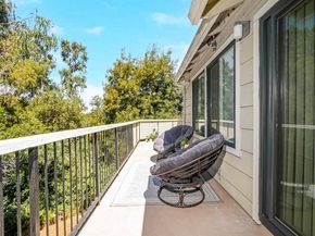 2437 Saint Helena Dr 4, Hayward CA 94542