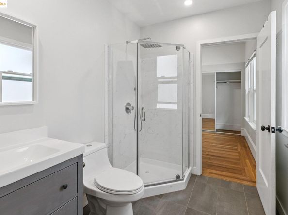 314 Hanover Ave, Oakland CA 94606