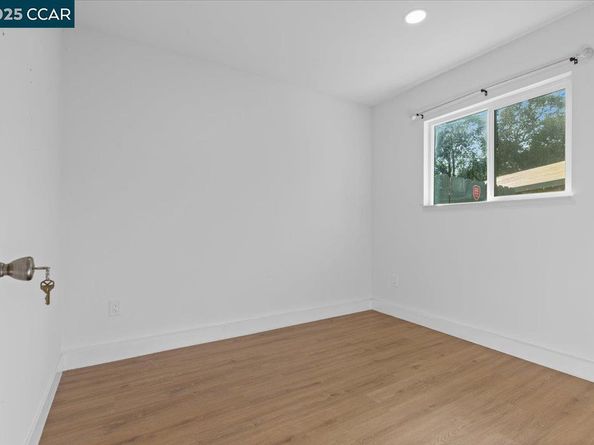 5146 Red Oak Dr, Concord CA 94521