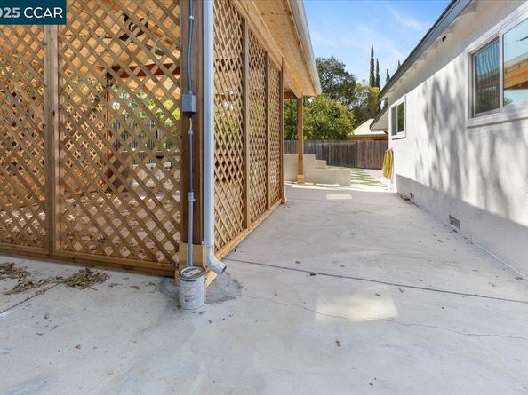 5146 Red Oak Dr, Concord CA 94521