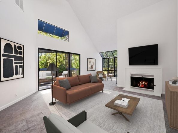 1089 Foxchase Dr, San Jose CA 95123