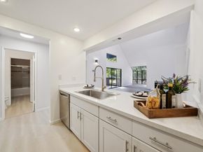 1089 Foxchase Dr, San Jose CA 95123