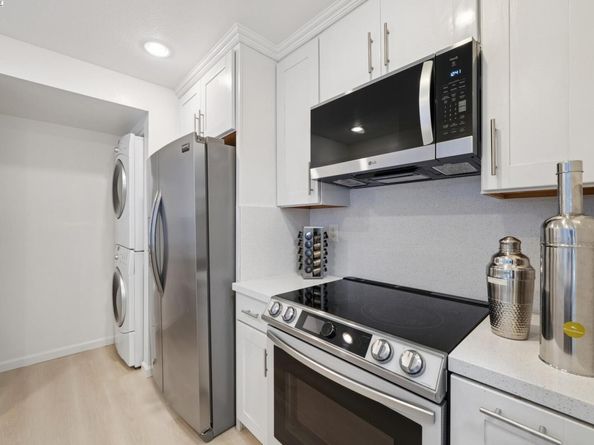 1089 Foxchase Dr, San Jose CA 95123