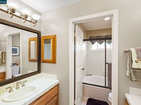 11878 W Vomac Rd, Dublin CA 94568