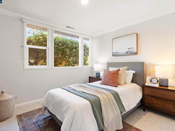 99 Via Floreado, Orinda CA 94563