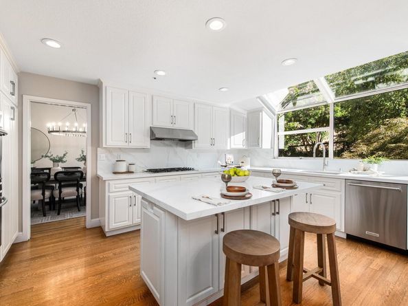 1398 Benedict Ct, Pleasanton CA 94566