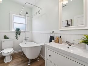661 43rd Street, Oakland CA 94609