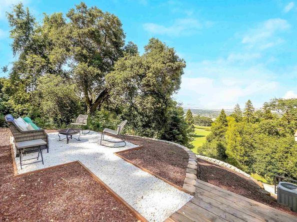102 Castlewood, Pleasanton CA 94566