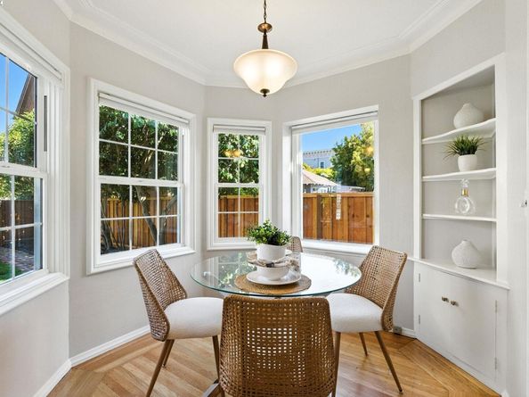 1247 Sherman St, Alameda CA 94501