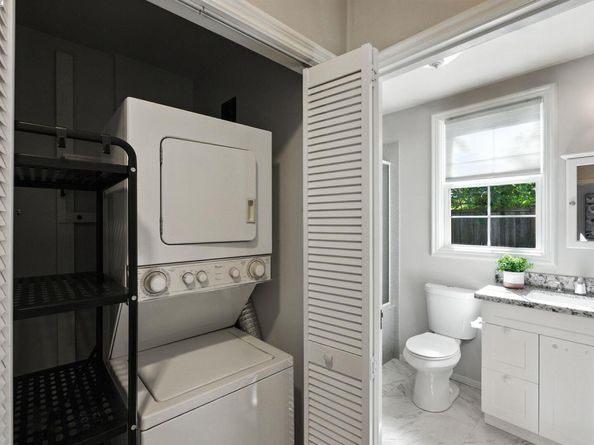 1247 Sherman St, Alameda CA 94501