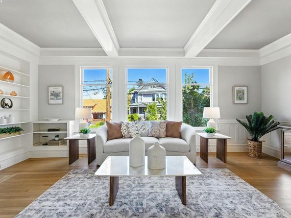 1247 Sherman St, Alameda CA 94501