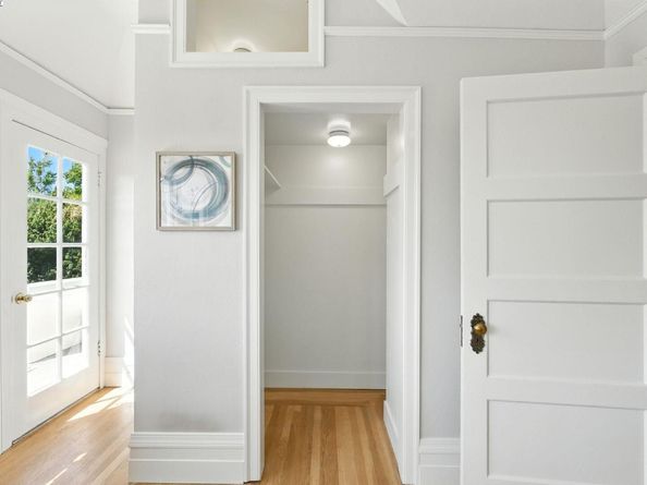 1247 Sherman St, Alameda CA 94501
