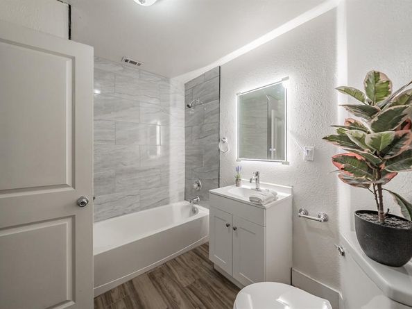 4310  Utah Avenue , Dallas Texas 75216