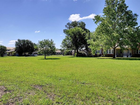 3244 E Prosper Trail , Prosper Texas 75078