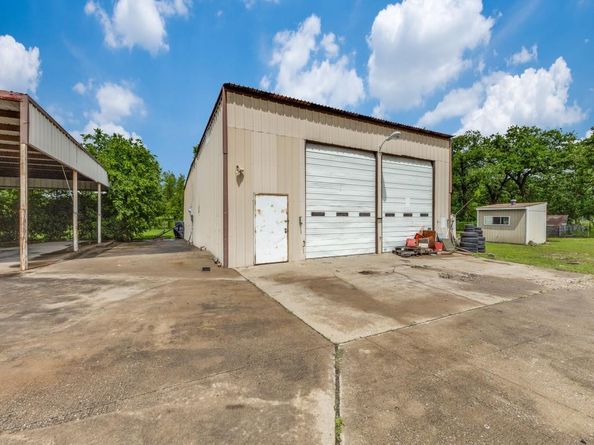13134  Ravenview Road , Dallas Texas 75253