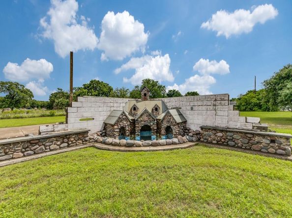 13134  Ravenview Road , Dallas Texas 75253