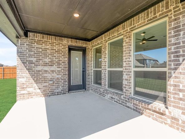 402  Atlas Cedar Drive , Glenn Heights Texas 75154