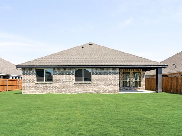 402  Atlas Cedar Drive , Glenn Heights Texas 75154