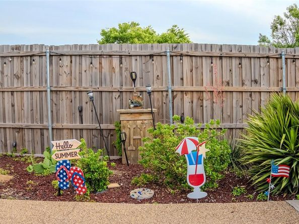 7016  Buttonwood Drive , Fort Worth Texas 76137