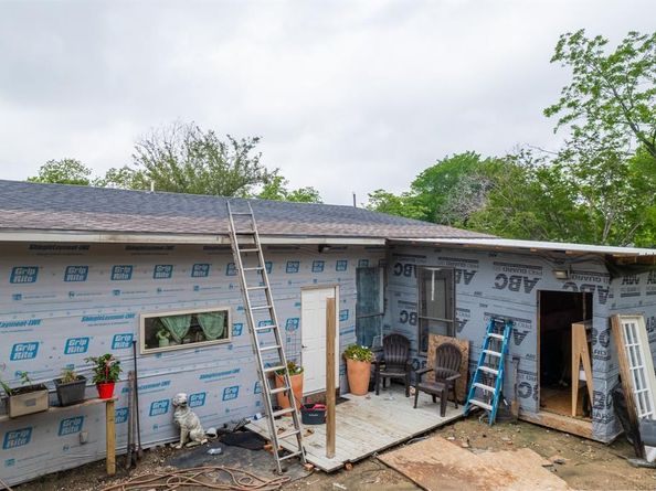 1100  Hillburn Drive , Dallas Texas 75217