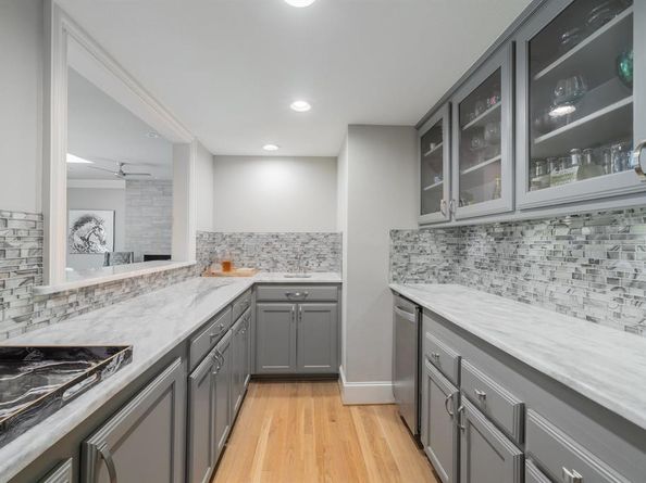 7031  Chipperton Drive , Dallas Texas 75225