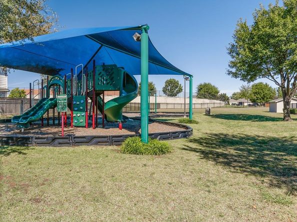 529  Beechgrove Terrace , Fort Worth Texas 76140
