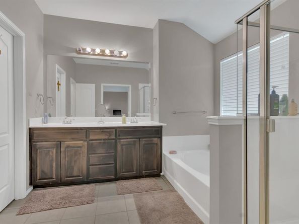 529  Beechgrove Terrace , Fort Worth Texas 76140