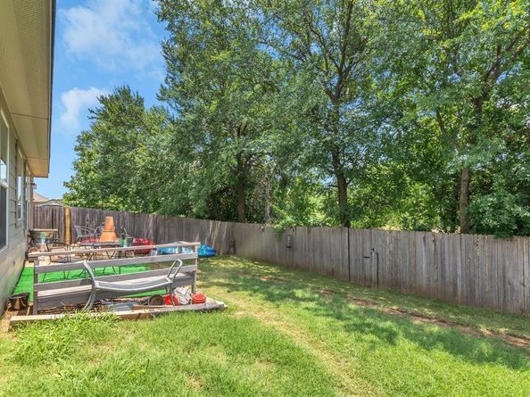529  Beechgrove Terrace , Fort Worth Texas 76140