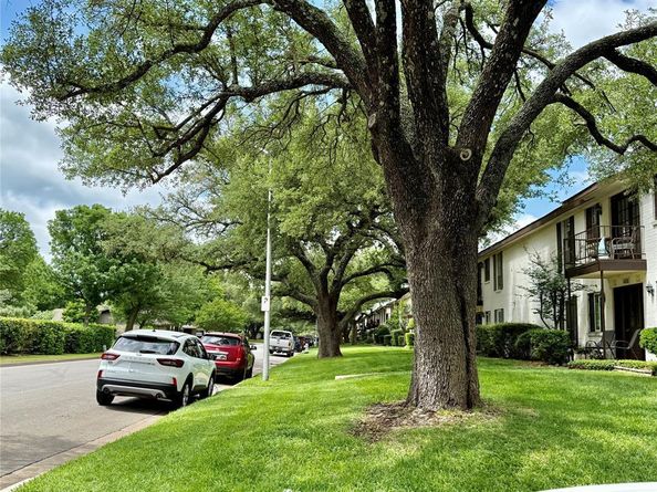 4046  Ridglea Country Club Drive  1201, Fort Worth Texas 76126