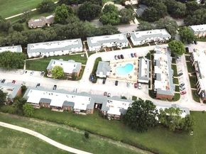 4046  Ridglea Country Club Drive  1201, Fort Worth Texas 76126