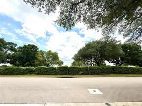 4046  Ridglea Country Club Drive  1201, Fort Worth Texas 76126
