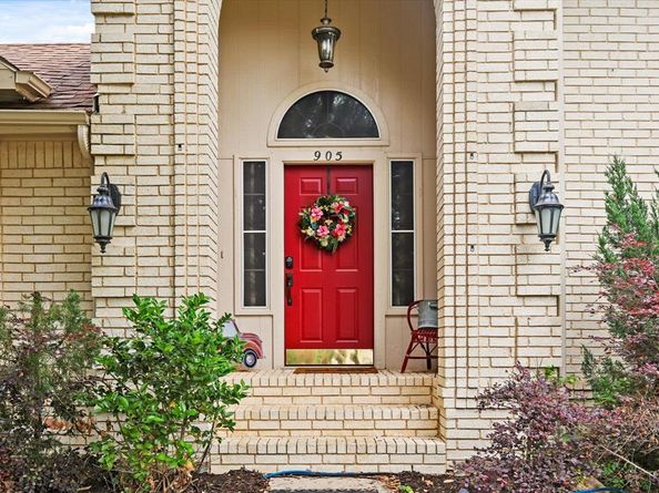905  Birkshire Drive , Lewisville Texas 75077