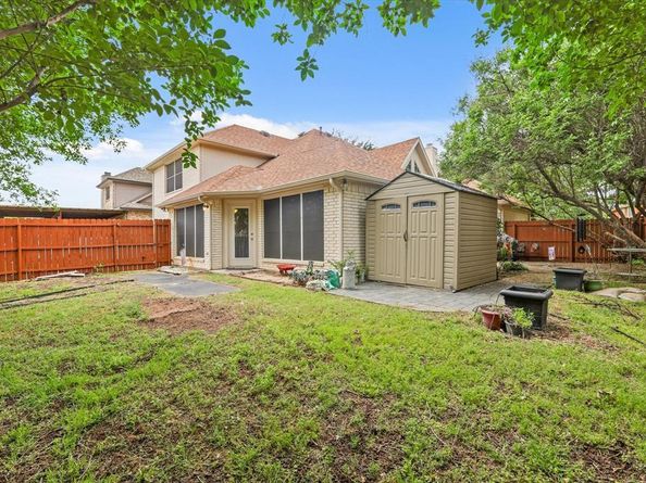 905  Birkshire Drive , Lewisville Texas 75077