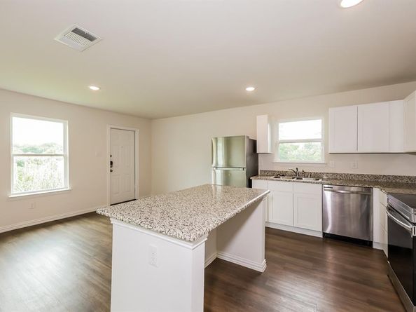 1454  Avenue Avenue E, Fort Worth Texas 76104