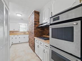 4322  Oak Trail , Dallas Texas 75232