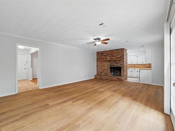 4322  Oak Trail , Dallas Texas 75232