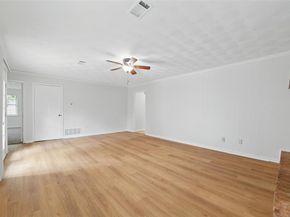 4322  Oak Trail , Dallas Texas 75232