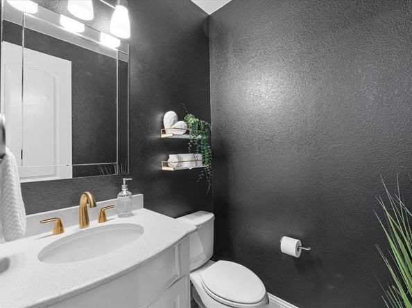 1904  Kings Pass , Heath Texas 75032