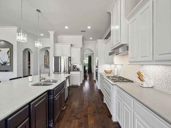1904  Kings Pass , Heath Texas 75032