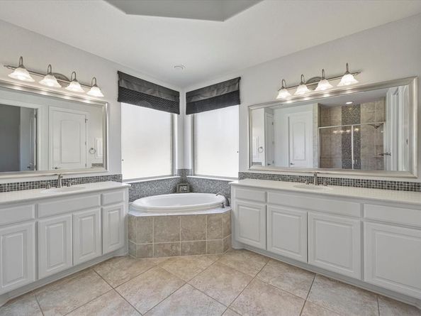 1904  Kings Pass , Heath Texas 75032