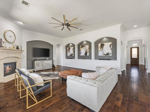1904  Kings Pass , Heath Texas 75032