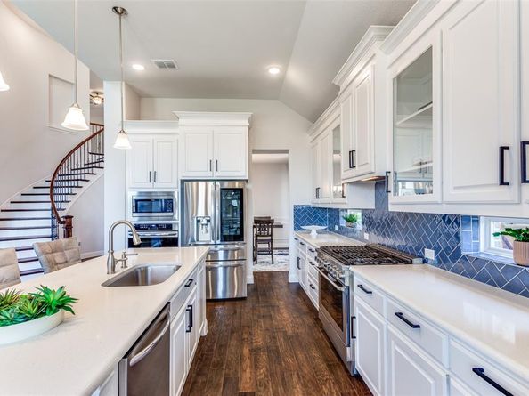 7021  Broomsedge Drive , Argyle Texas 76226